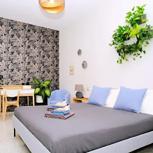 10 Min Duomo Free Parking Wifi Ac Appartamento Milano